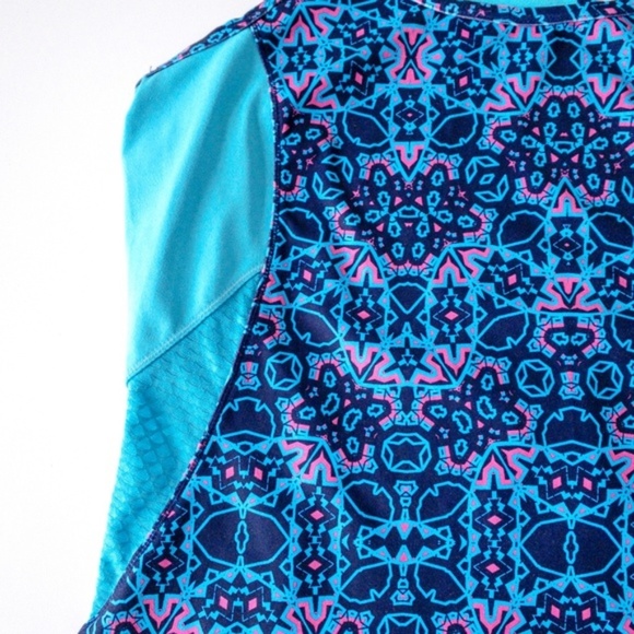 Fabletics Berlin Tank in Mosaic Print - Picture 4 of 6